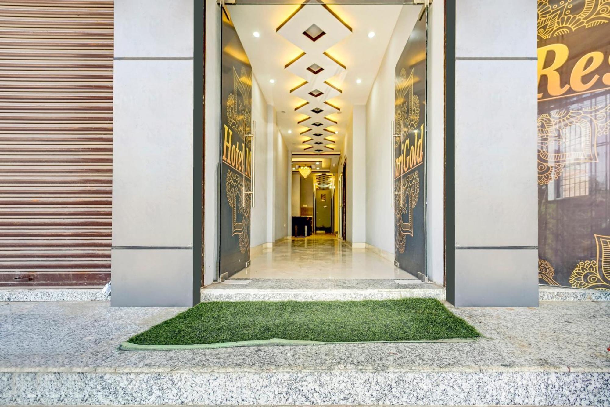 Khagaul Super Townhouse Anisabad Near Mahavir Sansthan מראה חיצוני תמונה